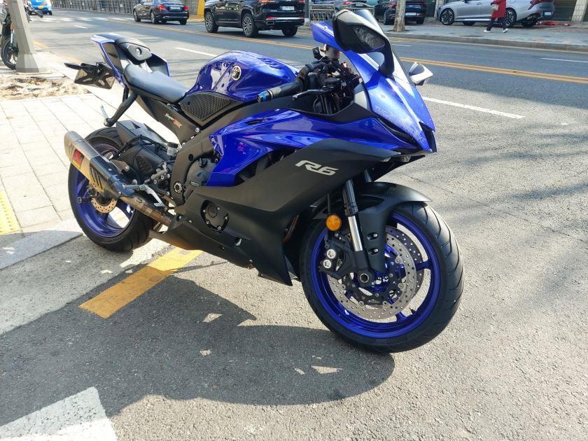 YZF R6  A